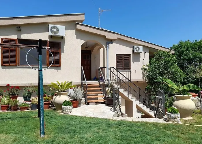 Vila Ada - Oaza Mira I Odmora U Zelenilu
