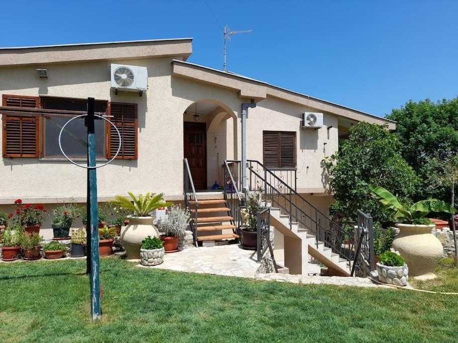 Apartment Vila Ada - Oaza Mira I Odmora U Zelenilu Ulcinj